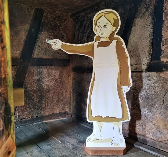 Freilandmuseum Fladungen für Kinder - Theresia als Figur