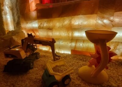 Salzgrotte Sanderau in Würzburg für Familien - mit Spielzeug