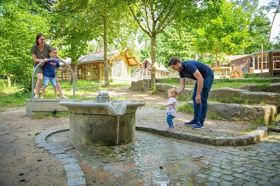 Wasserspielplatz im Tierpark Sommerhausen