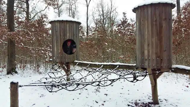 Naturwaldreservat-Wolfsee-Spielplatz-Spechthoehle